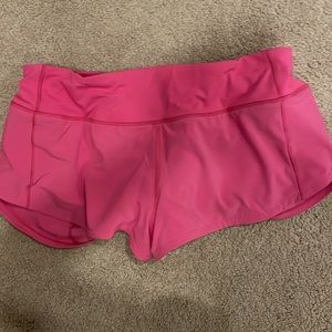 SONIC PINK lululemon 2.5” shorts